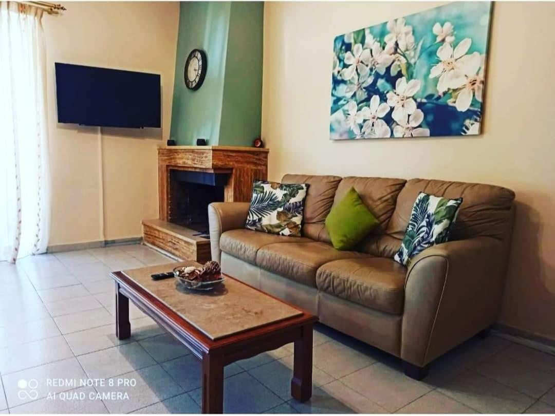 Apartmán Ομορφο Διαμέρισμα Κοντά Στο Σταθμό Δουκίσσης Πλακεντίας Atény Exteriér fotografie