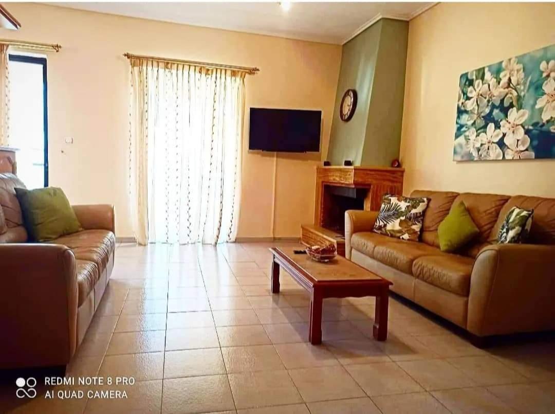 Apartmán Ομορφο Διαμέρισμα Κοντά Στο Σταθμό Δουκίσσης Πλακεντίας Atény Exteriér fotografie